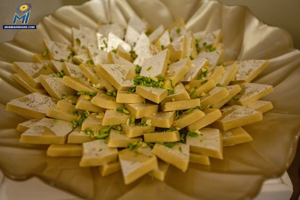 MI _5&nbsp;&nbsp;H x W: 0