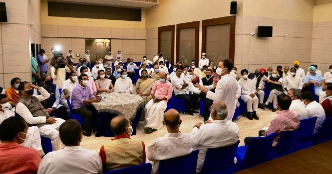 gandhi_1&nbsp;&nbsp;H x W