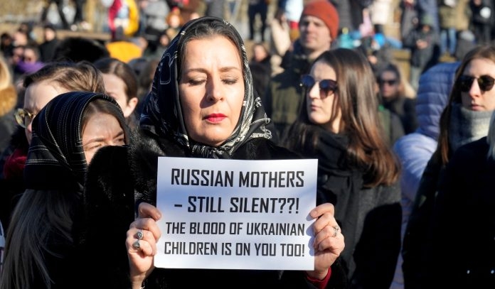 Russian Women Protest Long Deployments for Soldiers in Ukraine