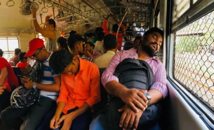 Mumbaikars prefer railways for sleeping