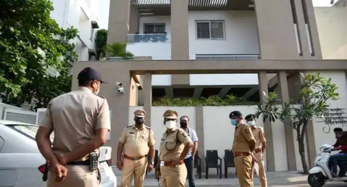 devendra-fadnavis-nagpur-house-fake-bomb-threat-call-accused-arrested