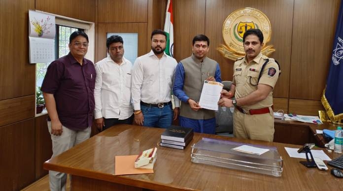 BJP leaders' letter to Mumbai Police against Jitendra Awhad