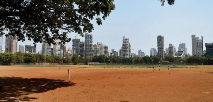 Complaint to the municipality against Shivaji Park dust pollution