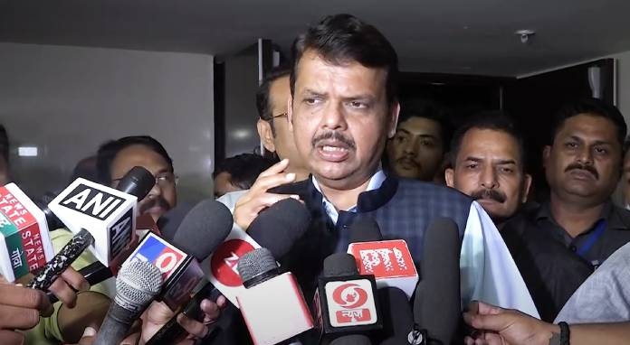 Devendra Fadnavis on akola violence