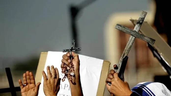 uttar-pradesh-hardoi-fir-against-4-for-forcing-hindu-family-became-christians