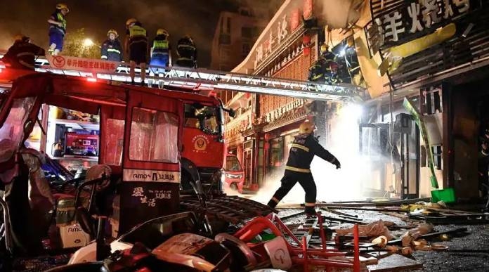 gas explosion kills 31 people in a barbecue restaurant