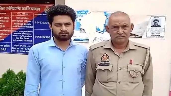 uttar-pradesh-ghaziabad-khora-doctor-gang-rape-woman-patient-in-family-clinic