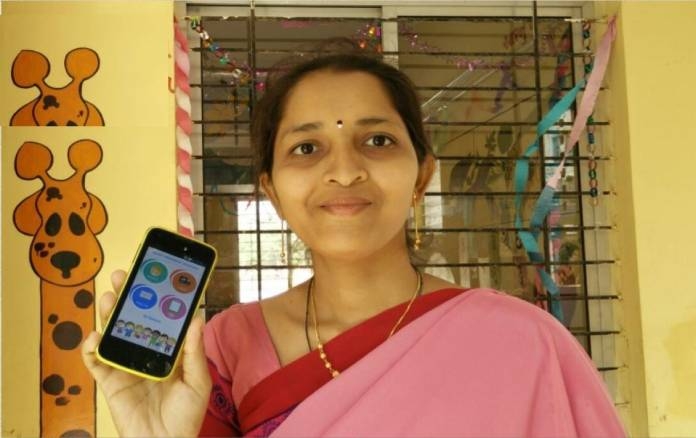 provide-mobile-phones-to-anganwadi-workers 