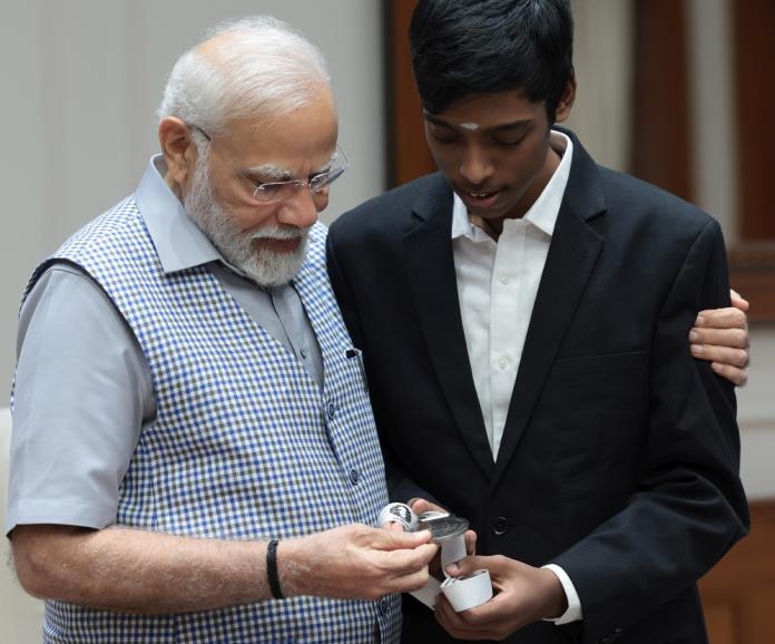 Indian Youth GrandMaster R. Pragyananda Met PM Modi