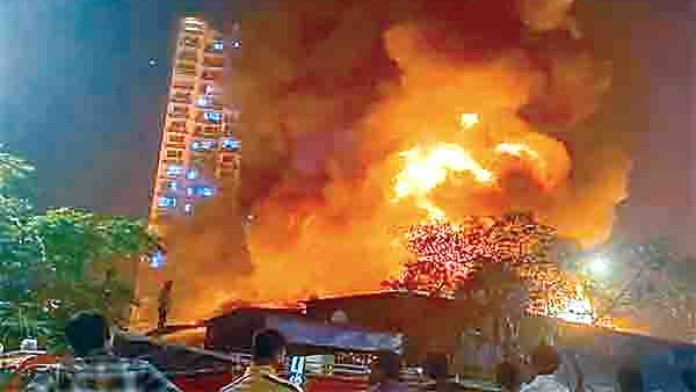 mumbai-fire-incident-chembur-siddharth-colony-shop