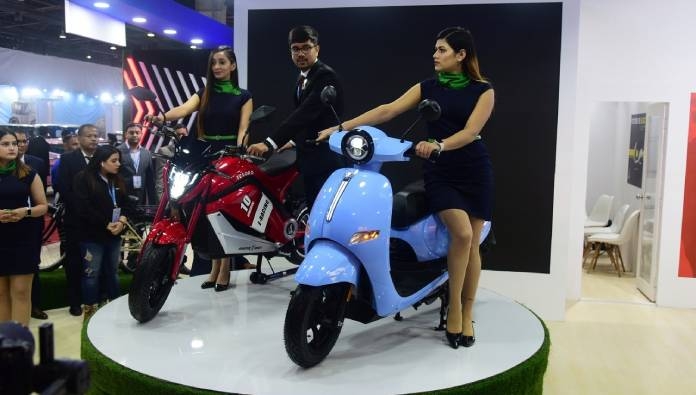 ev-market-picks-up-pace-during-festive-season