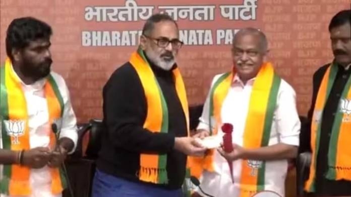 Former MLAs and MP of AIADMK and DMK joins BJP