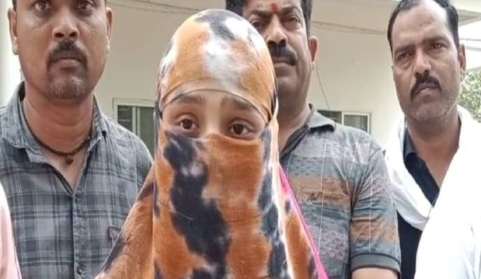 Sabir Khan raped girl in gwalior