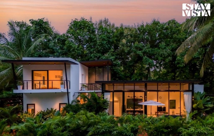 luxury villa rental company