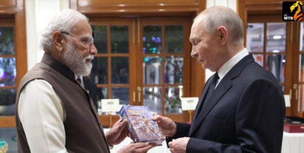पंतप्रधान मोदींकडून पुतीन यांना भगवद्गीतेची प्रत भेट, १५ वर्षांपूर्वी रशियात गीतेवर झाली होती बंदीची मागणी, नेमकं काय घडलं होतं?