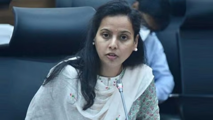 Womens groups to manage womens toilets on highways minister aditi tatkare 