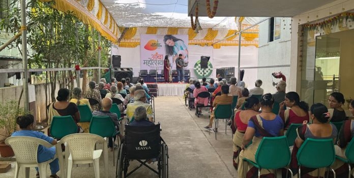 Mahesh Landage, help, orphanage, महेश लांडगे, अनाथाश्रमाला, मदत 