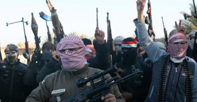 काश्मीरमध्ये अंवतीपोरात ३ दहशतवाद्यांचा खात्मा