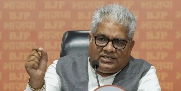 165 crore scam in Karnataka caste survey