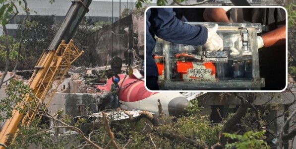 Air India Plane Crash : अहमदाबाद विमान अपघातात 
