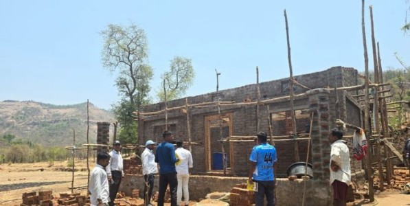 जव्हार तालुक्यातील ४५ टक्के घरकुले अद्याप अपूर्णच!