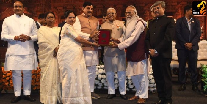 Padma Shri Girishji Prabhune