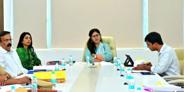 मुंबईतील हवाप्रदूषण कमी करण्यासाठी विशेष मोहीम राबवविणार -पर्यावरण मंत्री पंकजा मुंडे