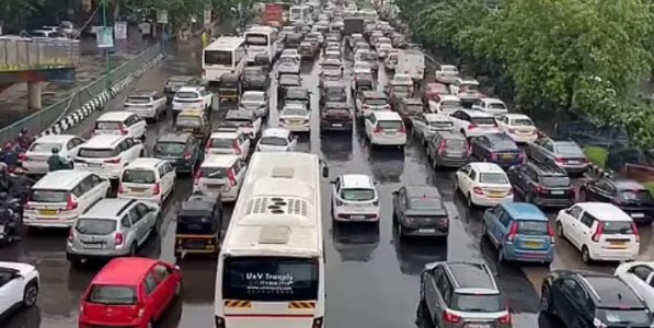 Ghodbunder Road Traffic