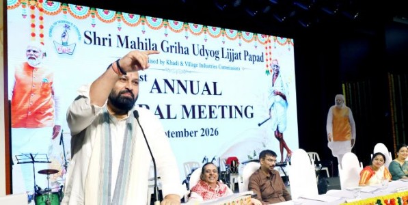 स्वदेशी, आत्मनिर्भर भारत आणि विकसित भारताच्या संकल्पनेत ‘लिज्जत’चे मोठे योगदान : मनोज गोयल