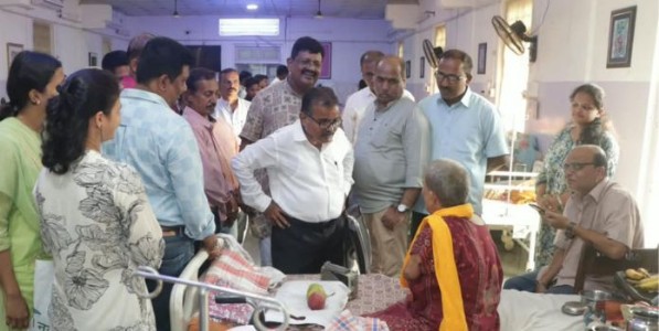 भजनसम्राट प्रमोद हर्यान यांचा सामाजिक बांधिलकी जपणारा वाढदिवस