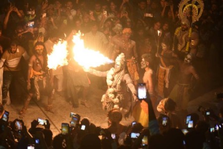 Maha Shivratri 2026 : मुंबईच्या महाशिवरात्री उत्सवात काय घडलं?