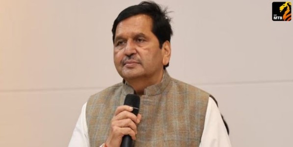 Mangalprabhat Lodha : मुंबई सेंट्रल, ग्रँट रोड आणि चर्नी रोड स्थानकात लवकरच सरकते जिने, सुशोभीकरण ही होणार