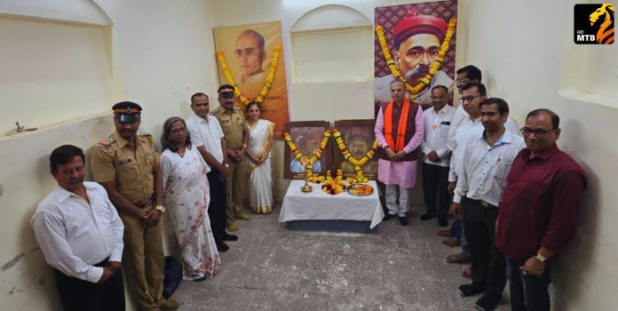 Statue of Swatantryaveer Savarkar