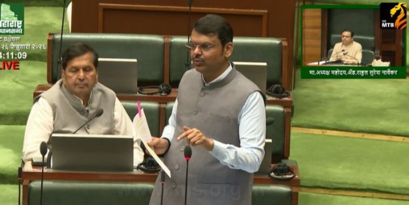 Devendra Fadnavis : हिंदी सक्तीवर ठाकरेंचीच सही; विधानसभेत फडणवीसांचा दस्तऐवजांसह जोरदार पलटवार