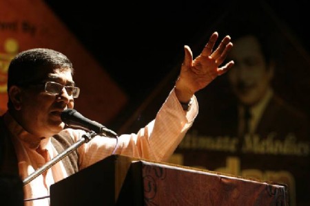 Marathi Bhasha Diwas 2026 : मराठीचा दिवा कायम तेवतच राहणार! : अंबरीश मिश्र