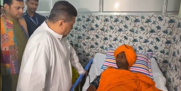 ‘जय श्रीराम’च्या घोषणांमुळे साधू-संतांवर हल्ला; टीएमसी समर्थकांवर आरोप, एक अटकेत!