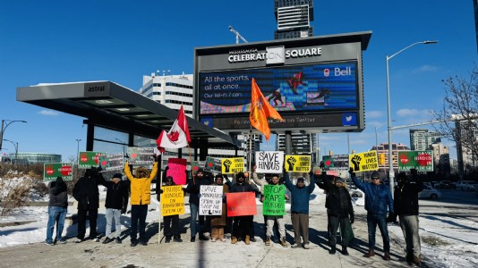 कॅनडात बांग्लादेशी अल्पसंख्याकांसाठी निदर्शने; हिंदू कॅनेडियनांचा सरकारला ठोस कारवाईचा आग्रह