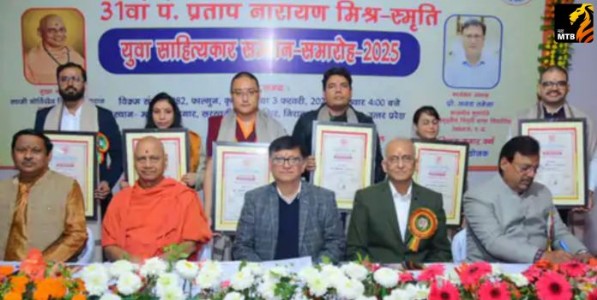 Swami Govinddev Giri Maharaj : 'साहित्य' समाज आणि राष्ट्राला दिशा देणारे प्रभावी माध्यम!