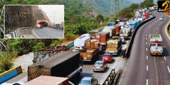 Mumbai-Pune Expressway : मुंबईकर-पुणेकर कोंडींत! अत्यावश्यक सेवाही ठप्प! १५ किमीपर्यंत वाहनांच्या रांगा, महिला-बालकांचे हाल!