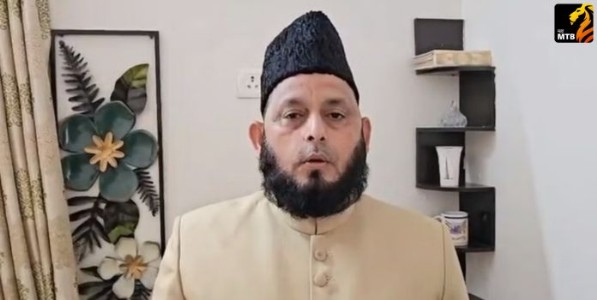 Madrasa Board : मदरसा बोर्ड बरखास्त करण्याच्या निर्णयावर मौलानास पोटदुखी!