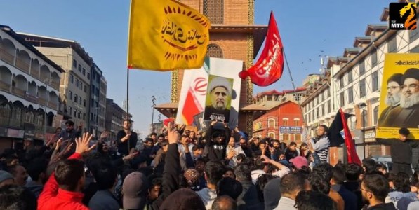 Protests in Srinagar: खामेनीच्या मृत्यूवर इराणच्या नागरिकांचा जल्लोष! भारतात मात्र, कट्टरपंथींनी फोडला टाहो...