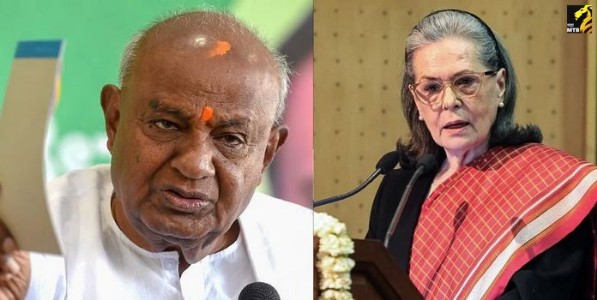 देवेगौडांनी टोचले कान