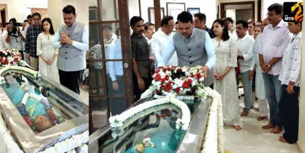 Asha Bhosle : आशा भोसले यांनी घेतले सूरसम्राज्ञी आशा भोसले यांच्या पार्थिवाचे दर्शन