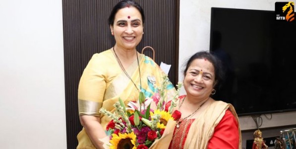 Chitra Wagh Meets Kishori Pednekar : आमदार चित्रा वाघ यांनी घेतली किशोरी पेडणेकर यांची भेट