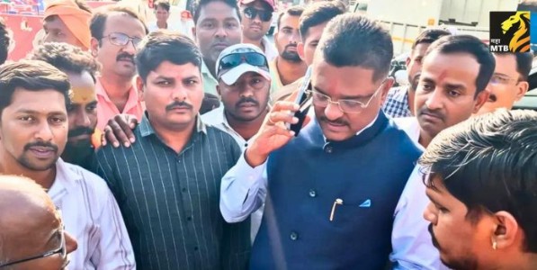 Amol Nayaku Gavane : बापाच्या अश्रूंना न्याय; २४ तासांत बदलीचा आदेश!