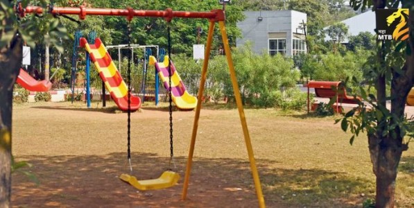 law and order for gardens : उद्याने व मैदानांमध्ये असामाजिक घटकांचा वाढता वावर!