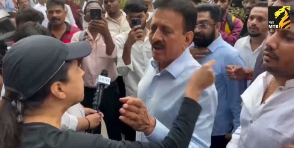 Girish Mahajan : मोर्च्या ठिकाणच्या ' त्या ' महिलेविरोधात झेन सदावर्ते यांची पोलिसात तक्रार