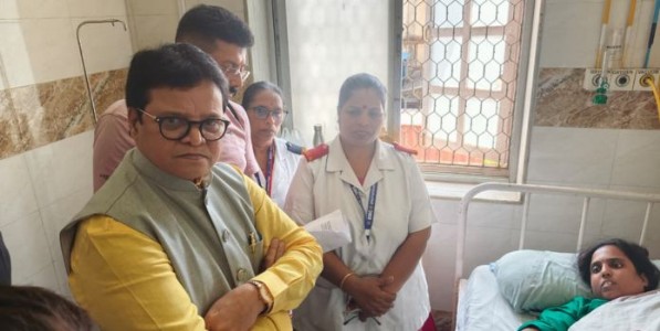 KEM Hospital Mumbai : उपमहापौर संजय घाडी यांनी घेतली के.ई.एम रुग्णालयाची भेट