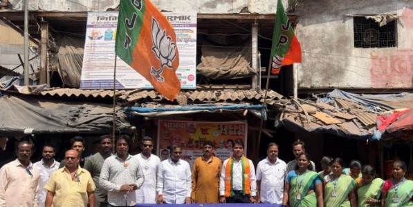 Labour Day Mumbai : महाराष्ट्र दिन व कामगार दिनानिमित्त भाजयुमो मुंबईतर्फे मुंबईत १५० हून अधिक ठिकाणी “कामगार सन्मान कार्यक्रम” उत्साहात संपन्न.