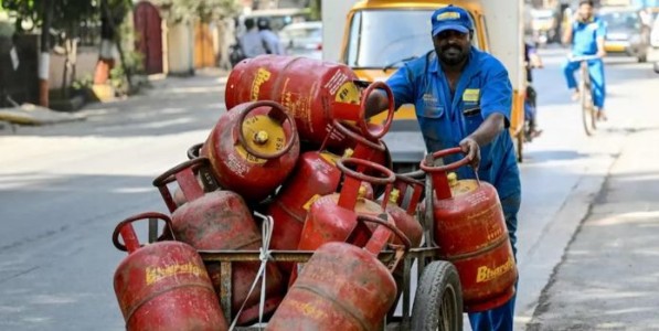 LPG new rule: ...या ग्राहकांचे एलपीजी गॅस अनुदान बंद होणार! नवा नियम काय आहे? सविस्तर वाचा